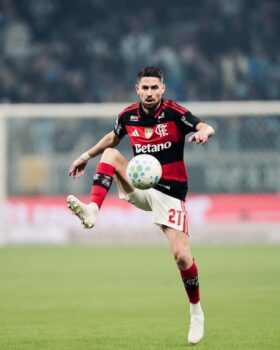 Globo rivaliza com o SBT e contrata Jorginho, do Flamengo, para a Copa do Mundo