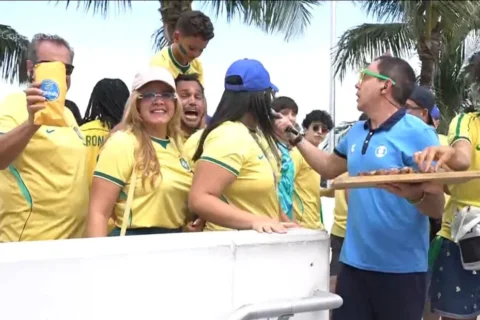 Repórter da Globo ouve grito pró-Bolsonaro e dá resposta atravessada antes de Brasil x Escócia