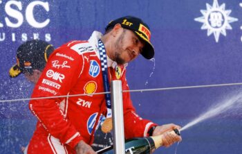 Lewis Hamilton derrota Mercedes garante 1ª vitória na Ferrari; veja curiosidades
