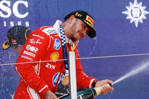 Lewis Hamilton derrota Mercedes garante 1ª vitória na Ferrari; veja curiosidades