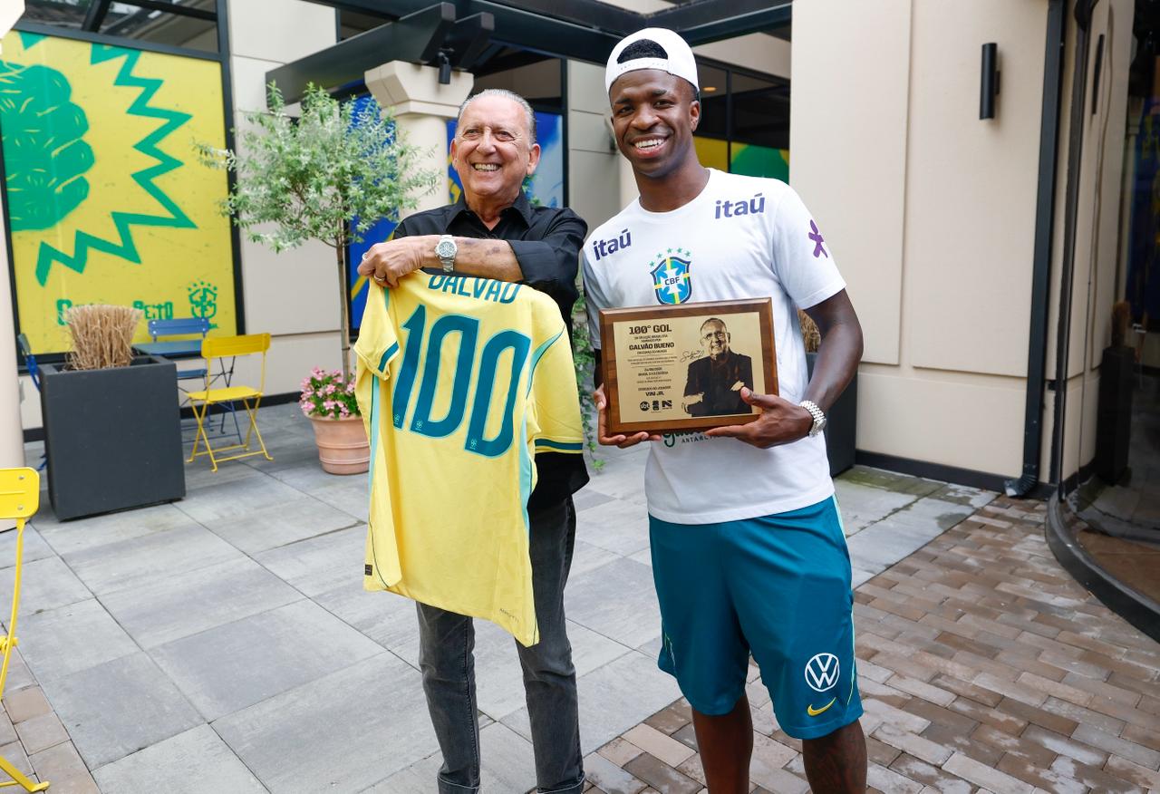 Galvão Bueno e Vini Jr.