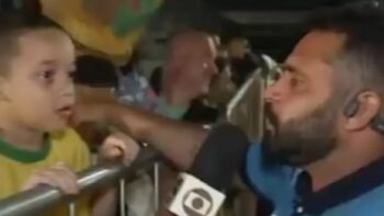 Repórter da Globo fica sem reação após criança fazer piada sobre Neymar
