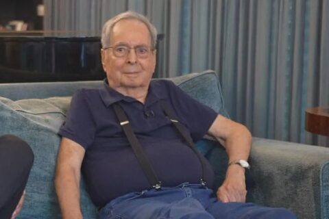 Globo derruba programação às pressas para homenagear Benedito Ruy Barbosa