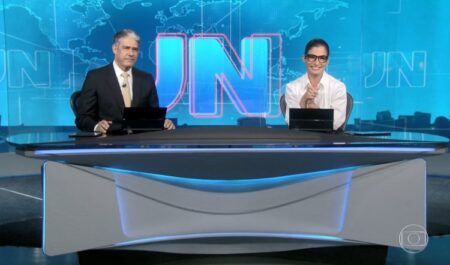 2 anos após William Bonner, Globo prepara nova mudança na bancada do Jornal Nacional