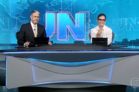 2 anos após William Bonner, Globo prepara nova mudança na bancada do Jornal Nacional
