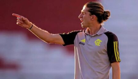 Filipe Luís articula saída de 2 jogadores do Flamengo rumo à Europa
