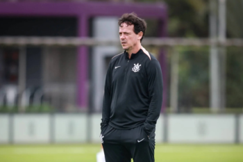 Corinthians leva punição da Fifa e “ganha” novo transferban antes da volta do Brasileirão