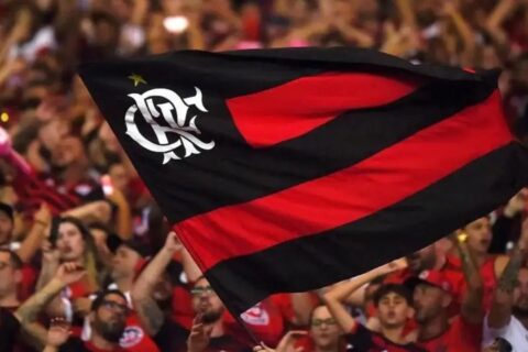 A partir de hoje, Flamengo tem contrato novo de atacante até 2029