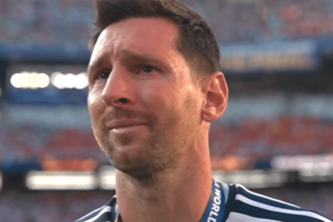 Argentinos ainda lembram de choro de Messi e lançam pedido inesperado à FIFA