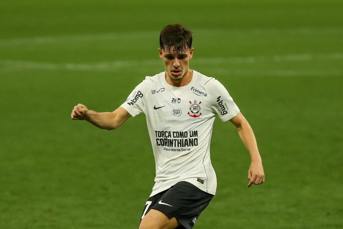 Breno Bidon pode deixar o Corinthians.