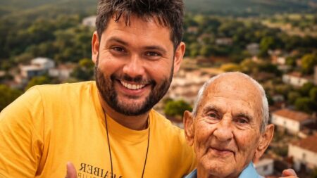 Após ser acusado de explorar a imagem do Vovô Anésio com IA em campanha de votos, neto rebate comentários nas redes sociais