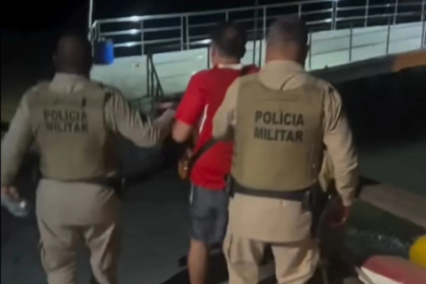 Turista italiano é preso após ataques racistas contra cantora na Bahia