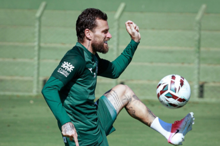 Jogos de hoje 10/08/26: onde assistir futebol ao vivo