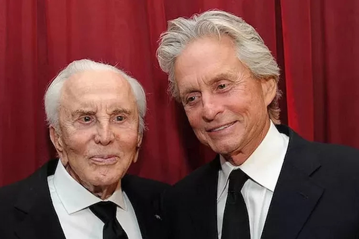 Kirk Douglas é pai de Michael Douglas