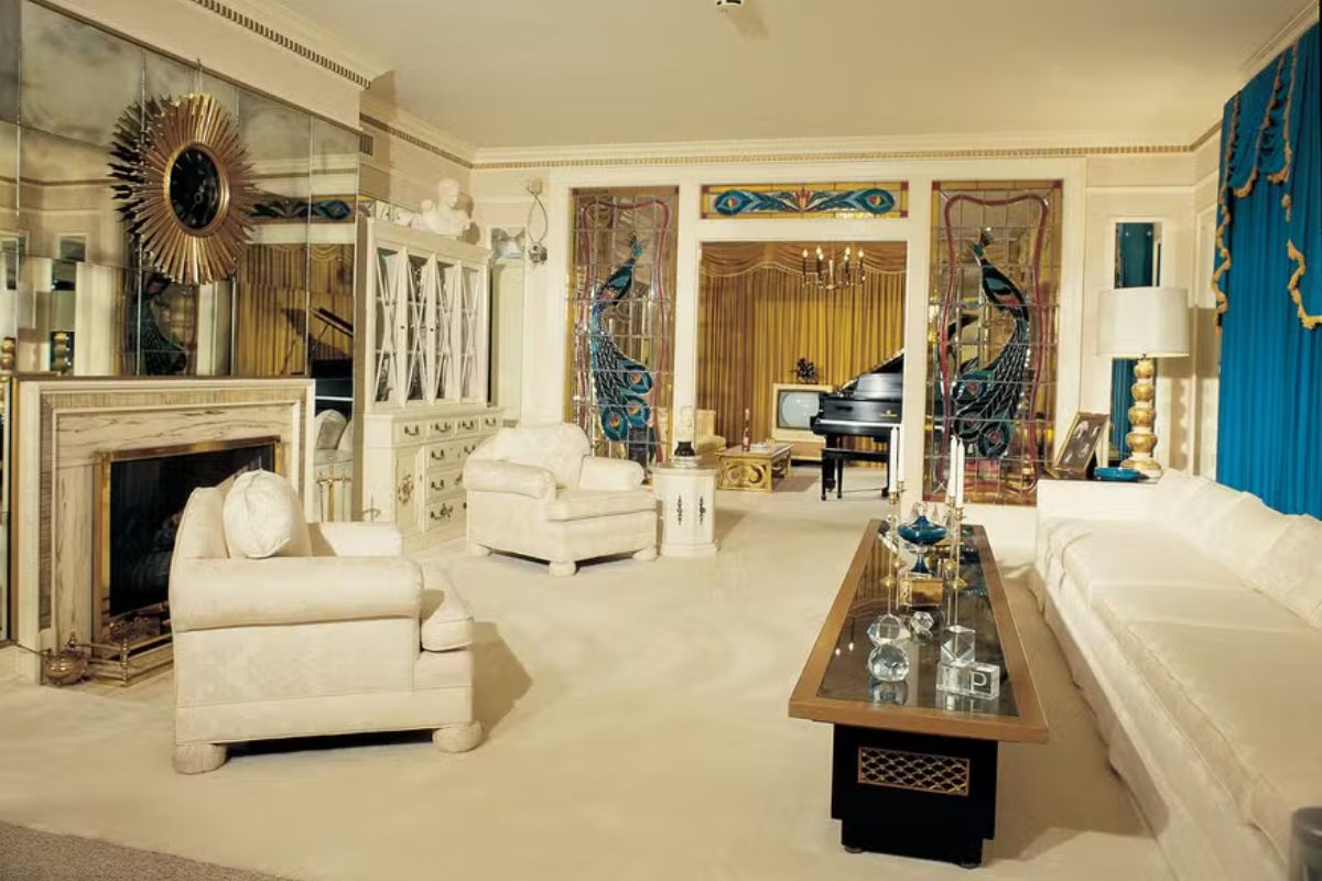 Interior da casa de Elvis