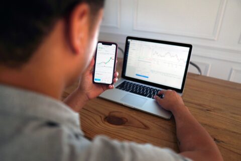 Avaliação da Weltrade: Entendendo o hype, as taxas e as letras miúdas