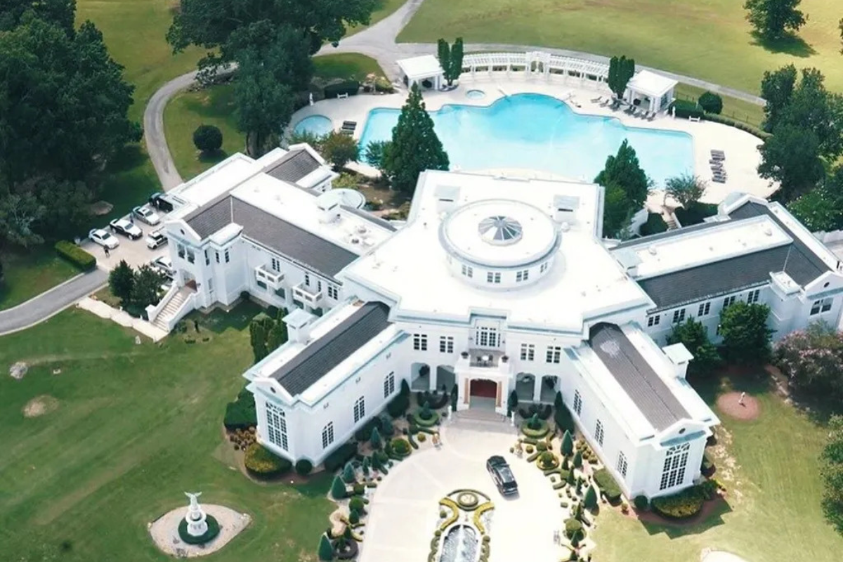 Vista aérea da fazenda incrível de Rick Ross