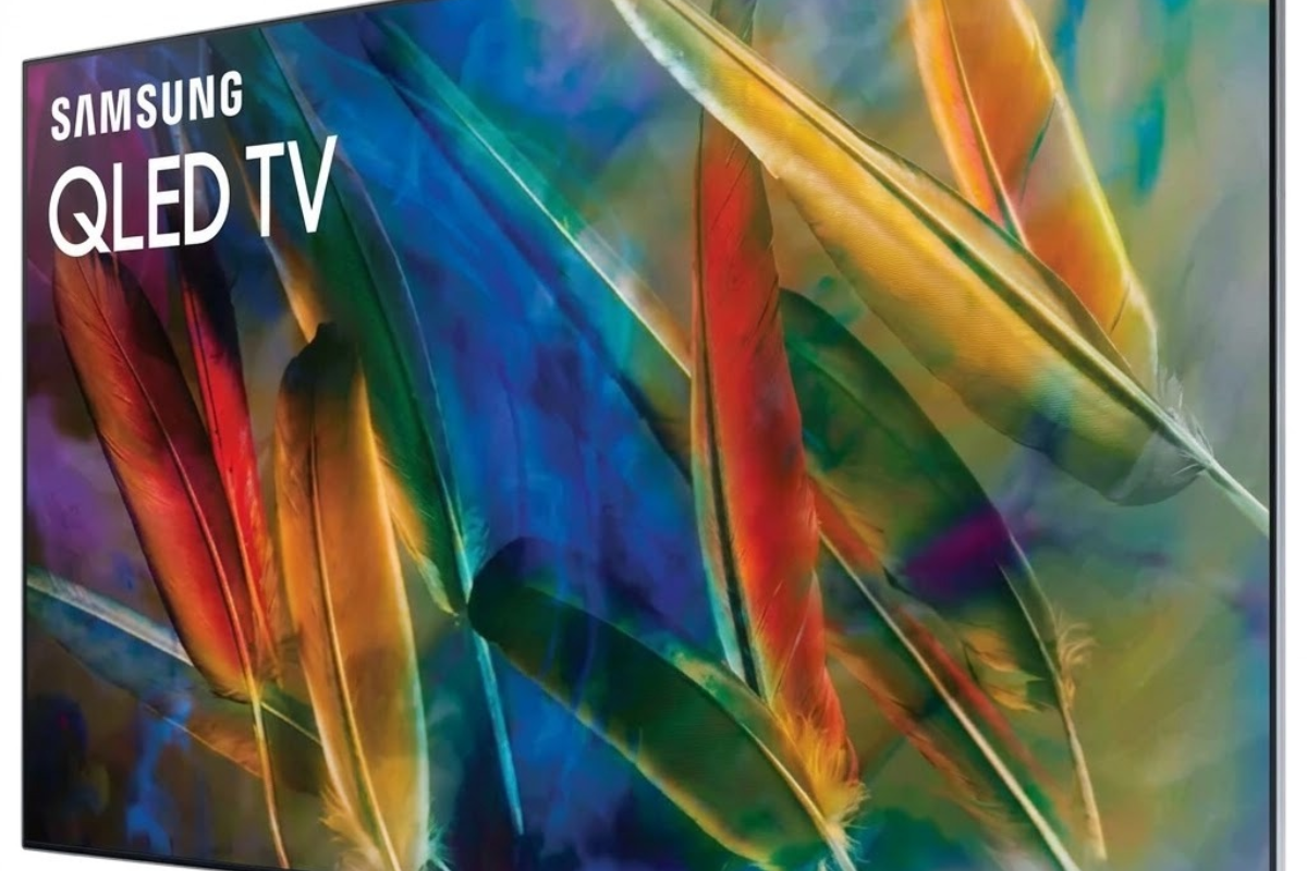 Samsung 55Q7F QLED com várias cores